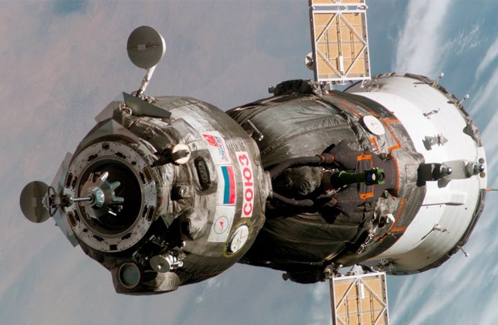 Эксперт: РФ имеет приоритет в космосе, но США не стоит сбрасывать со счетов