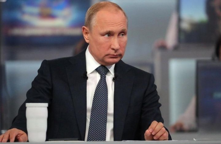 Путин объявил выходную неделю, а экономист объяснила, кто будет за это платить