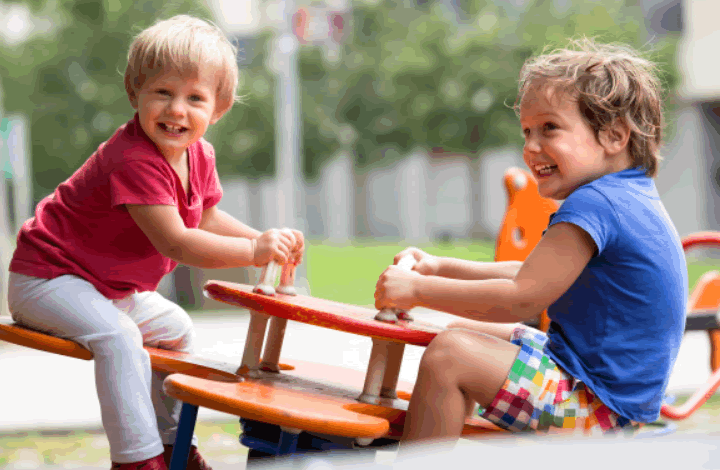Детские игровые комплексы повышают уровень привлекательности жилья