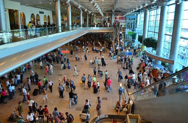 Аэропорт Домодедово обслужил более 10 миллионов пассажиров