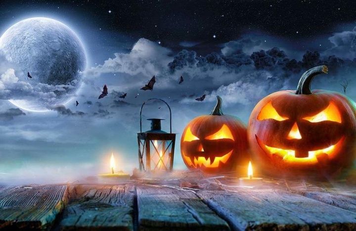 Астролог рассказал об особенностях полнолуния в Хэллоуин