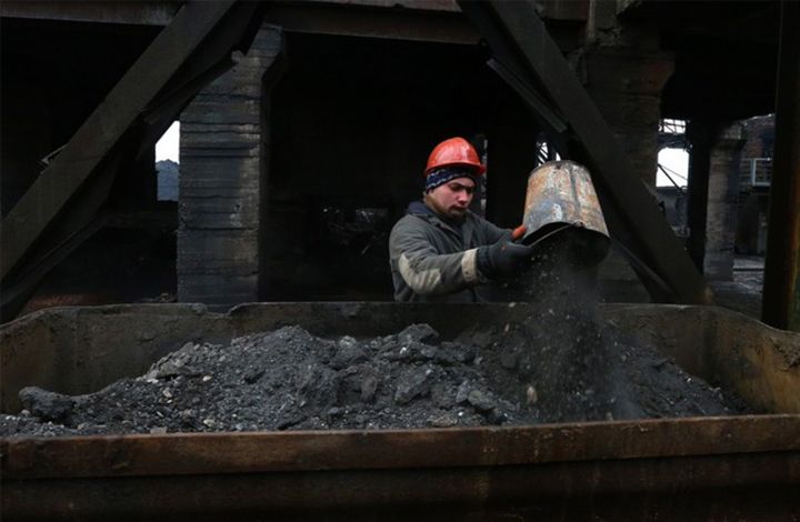 Мнение о плане Порошенко конфисковать уголь: Киев – в самоубийственном пике