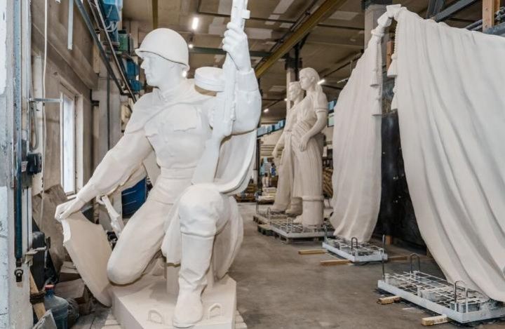 Восстановлены утраченные скульптуры павильона №15 «Радиоэлектроника и связь» на ВДНХ