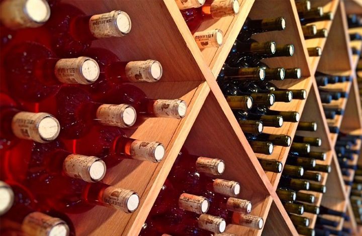 Эксперт о решении Минфина лишить импортеров вина пониженной ставки акциза: Это незаконно