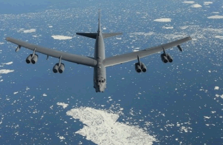 Военный эксперт прокомментировал действия B-52 у границ РФ