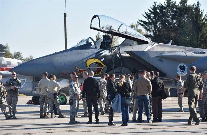 Мнение: у НАТО в отношении военных аэродромов Украины – далеко идущие планы