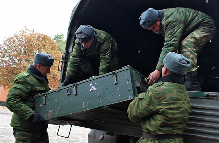 Политолог: поставками оружия на Украину США хотят "наверстать упущенное"