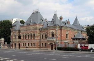 Почему памятник русского стиля – резиденция посла Франции?
