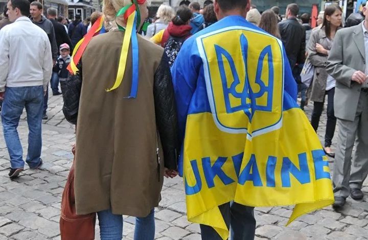 "Киев – на опасном пути ". Ганжара о блокировании на Украине российского ТВ