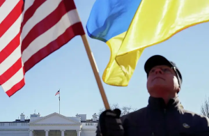 Эксперт о помощи США Украине: американцы просто так ничего не делают