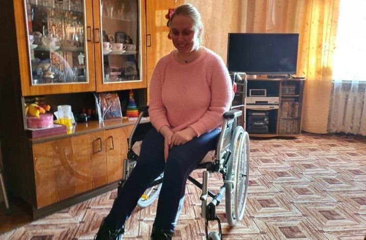 Активисты ОНФ в Подмосковье помогли молодой девушке – инвалиду из Наро-Фоминска получить технические средства реабилитации
