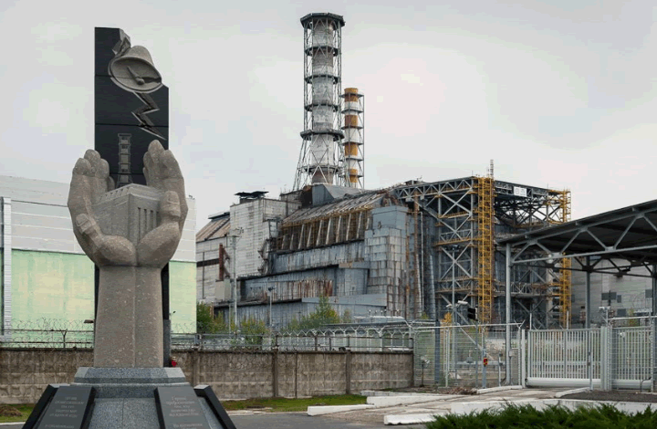 Туризм в зоне отчуждения: безопасно ли открывать Чернобыль?