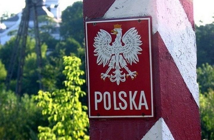 Политолог: Польша в отношении Украины ведет "фарисейскую" политику