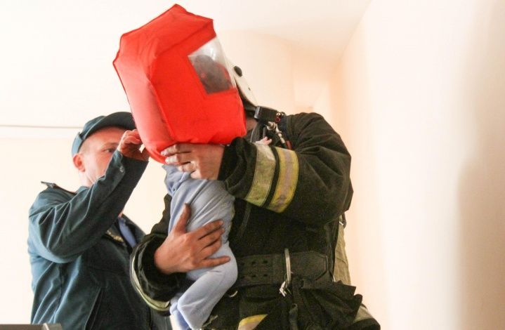 Севастопольские огнеборцы МЧС ликвидировали пожар в квартире многоэтажного дома по улице Павла Корчагина