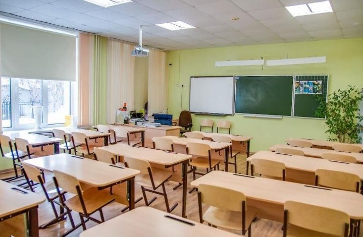 Екатеринбург закрывает школы