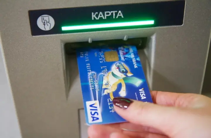 В России исчезнут пластиковые банковские карты? Мнение эксперта