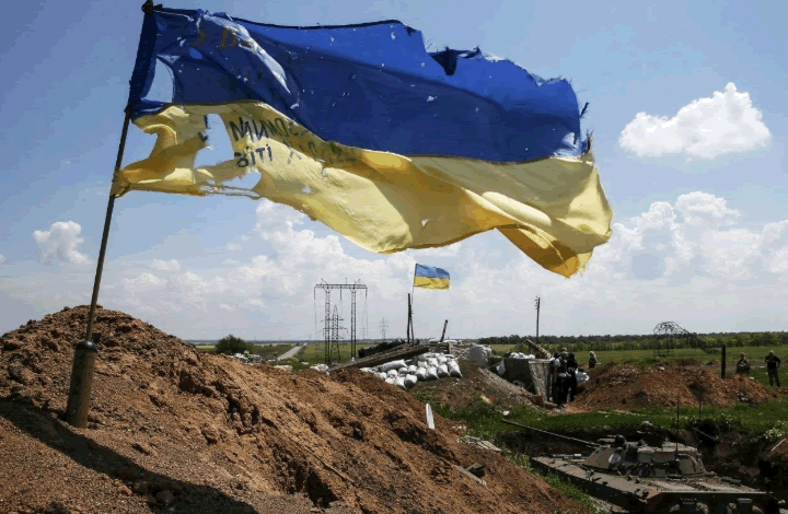 Политолог: Украина теряет возможности для экономического развития