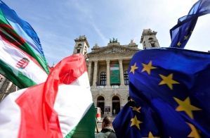 ЕС воздействует на Венгрию через "манипулятивный механизм"