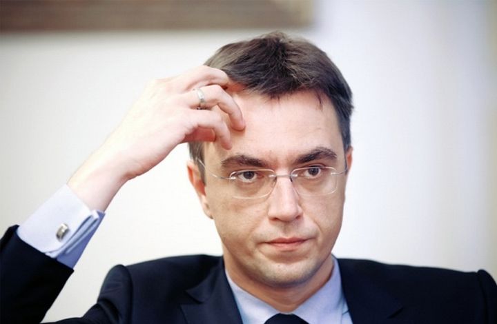 Политолог о призыве украинского министра не ездить в РФ: "это не его дело"