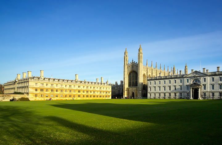 В Кембриджском университете решили отказаться от письменных экзаменов