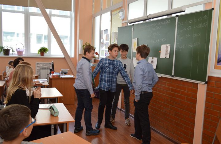 «Оскорблений не было»: ученица лицея в Вологде о мемах про учителей