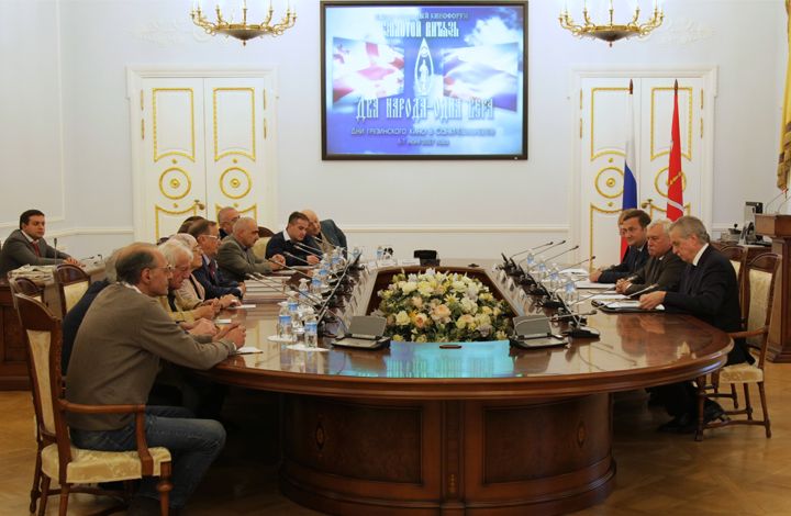 Губернатор встретился в Смольном с участниками проекта «Дни грузинского кино»