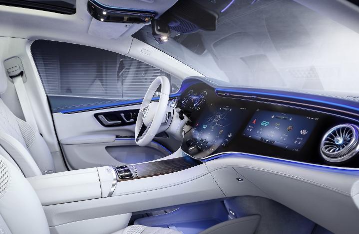 Передовая автомобильная информационно - развлекательная система LG представлена с новом роскошном электрическом седане