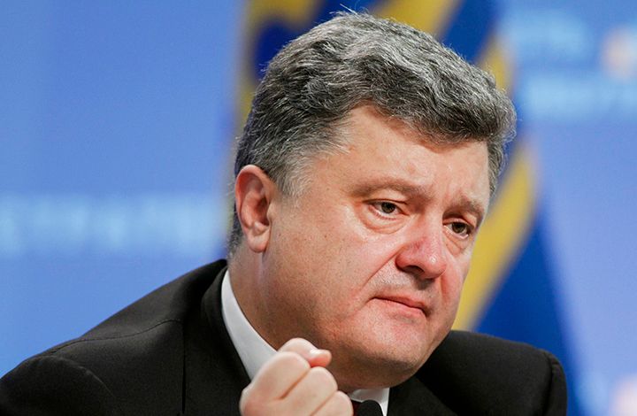 Политолог: Порошенко не понимает, что "снесет" его не Тимошенко