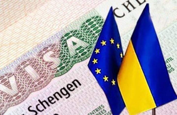Политолог о требованиях ЕС к Киеву: за что боролись, на то и напоролись