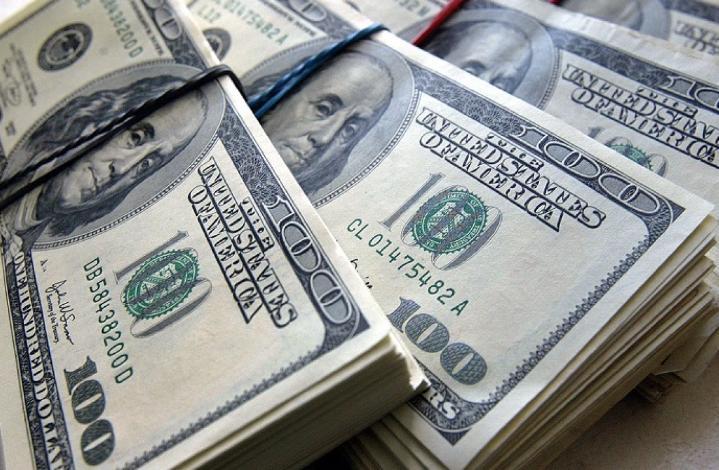 Россияне начали "выходить из доллара"
