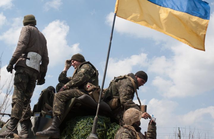 Политолог об активизации Киева в Донбассе: ВСУ вновь будут биты и в котлах