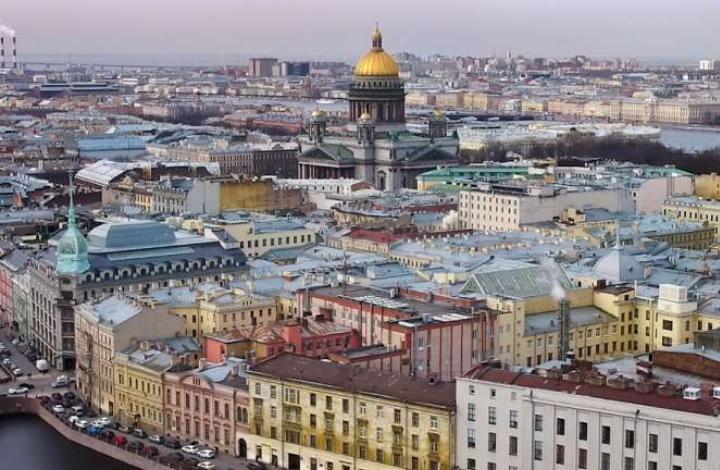 В Петербурге начался спад продаж новостроек, но цены продолжают расти
