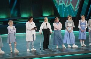 Лера Кудрявцева и команда «Раисы» прошли в финал юмористического шоу «Звёзды»