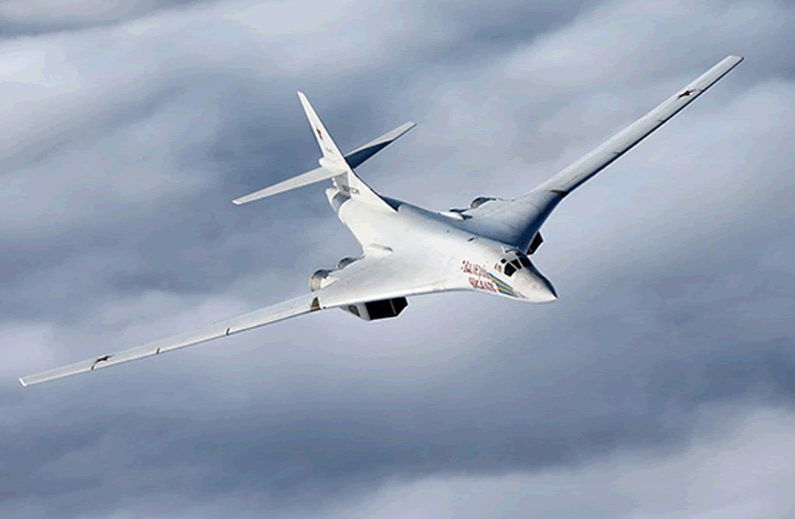 Заслуженный военный летчик России оценил видео полета Ту-160 над Балтикой
