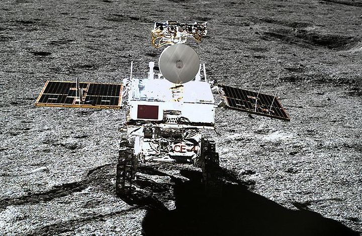 Эксперт: находка "Юйту-2" способна изменить гипотезу о происхождении Луны