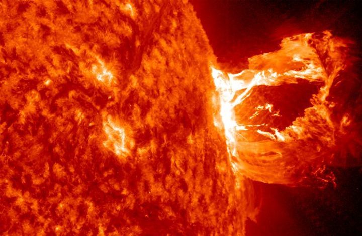 Ученый о вспышке на Солнце: в период низкой активности Солнца никто не ожидал, что будет такое событие
