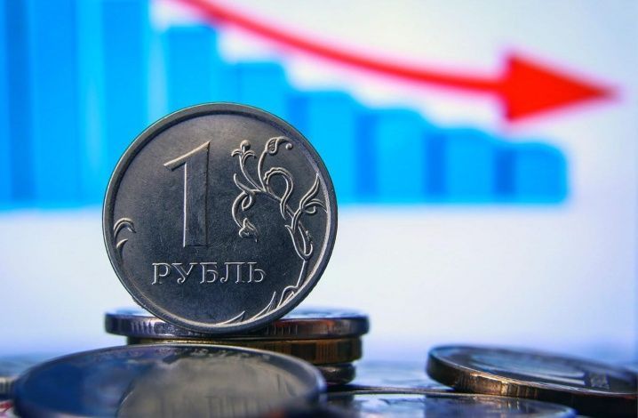 Почему слабеет рубль? Мнение эксперта