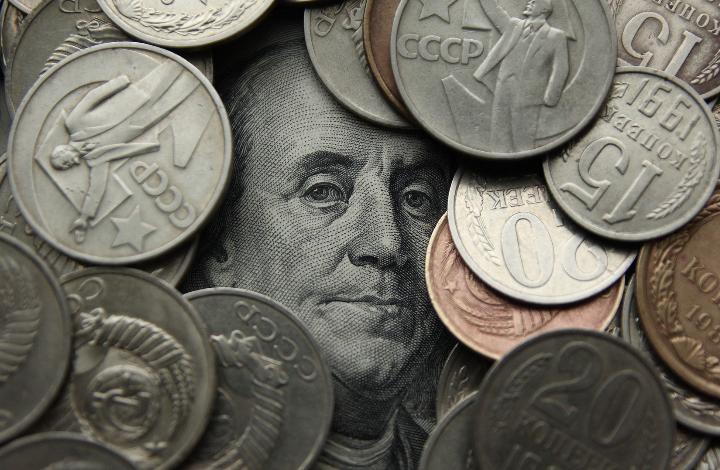 ЦБ вновь скупает валюту. Экономист объяснил, зачем это может быть нужно