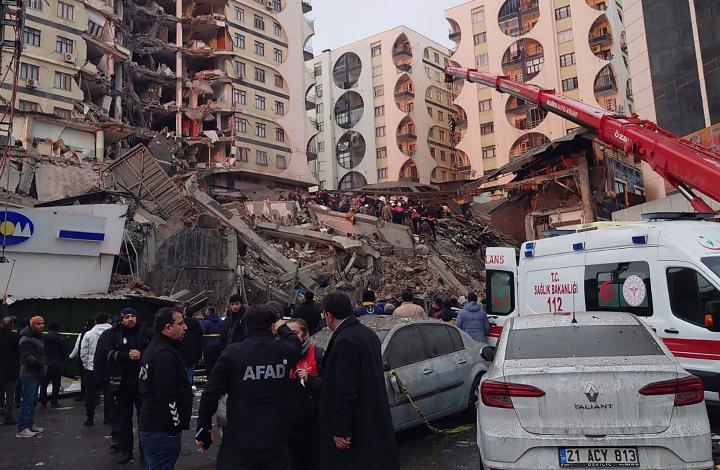  "Счет идет на часы". Что происходит в Турции после землетрясения
