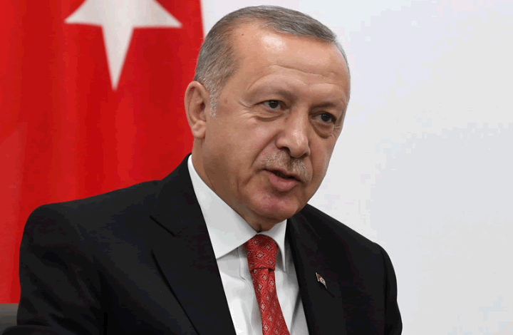 "Перетягивание каната". Эрдоган обвинил США в грабеже
