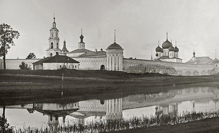 Калязинско-Троицкий монастырь.jpg