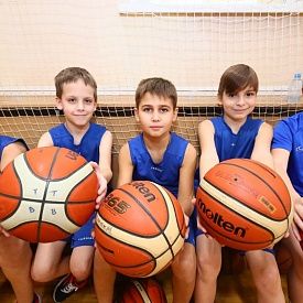 Качество ремонтных работ в спортивной школе проверил глава Реутова