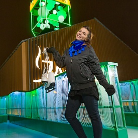 Ледовый лабиринт: В Парке Горького открылся каток Jacobs Monarch
