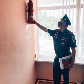В Единый день голосования сотрудники МЧС России обеспечили безопасность на избирательных участках Севастополя
