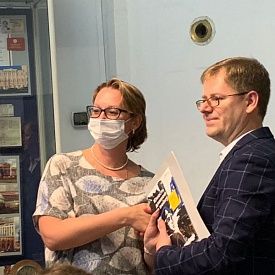 Более двухсот юных москвичей приняли участие в конкурсе детского рисунка ко Дню города