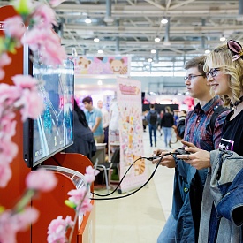 Искусство и живопись на фестивале Hinode Power Japan